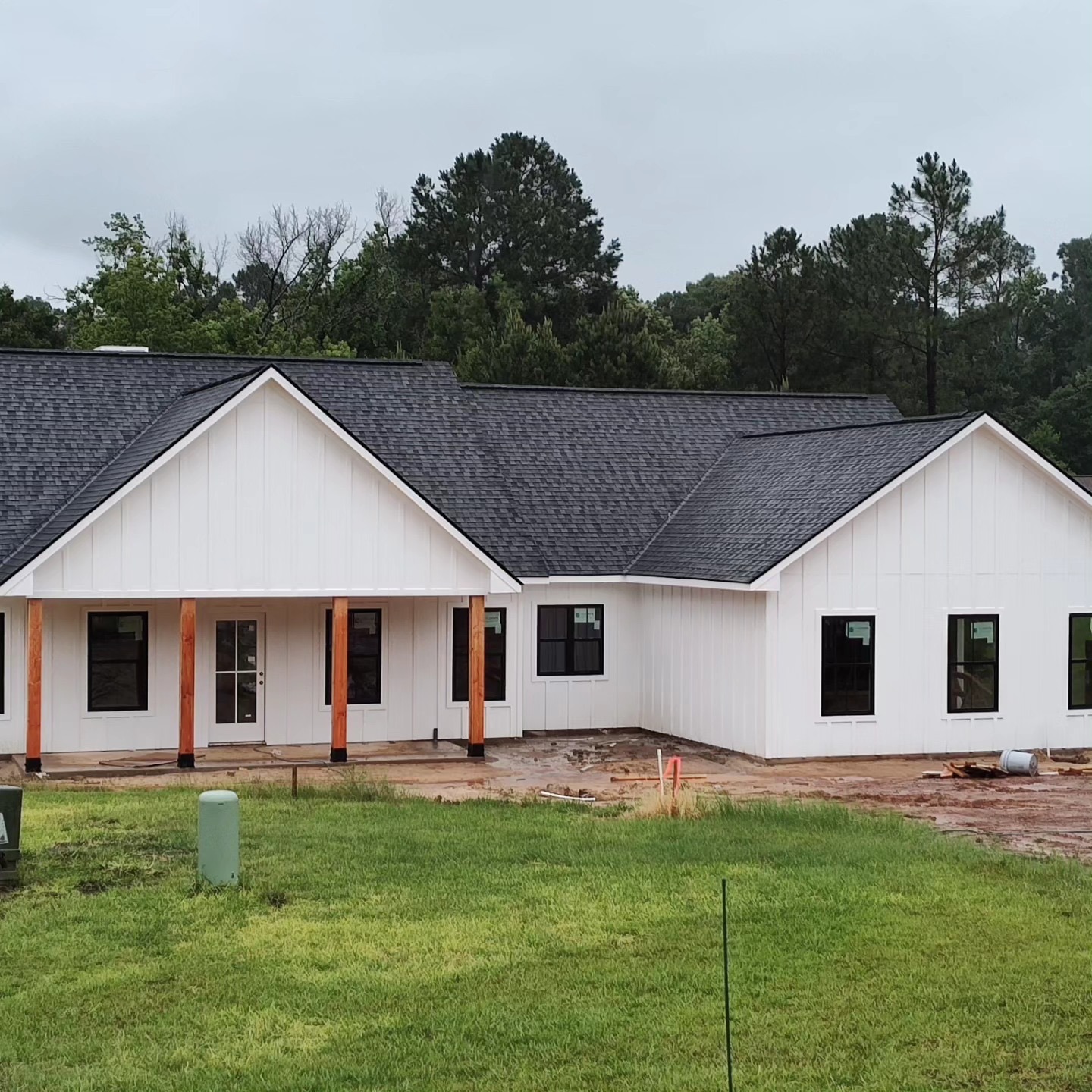 Project photo 2 from Oakland Heights Addition roofing project near Coushatta Trail