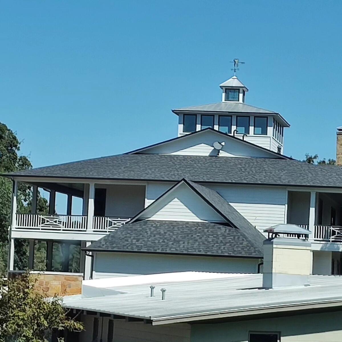 Asphalt Shingles vs Metal Roofing: Which is Best for Longview Homes?